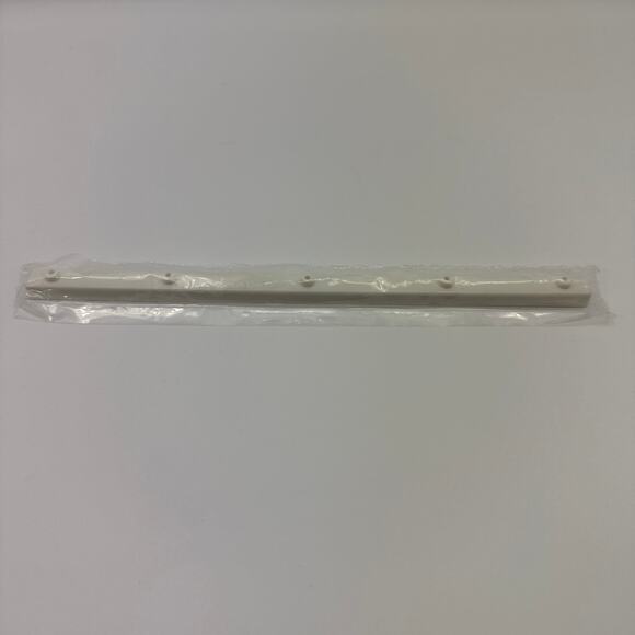 Replacement Bracket for Petsafe 5 Hole Dog Cat Pet Door Flap* - Picture 1 of 3